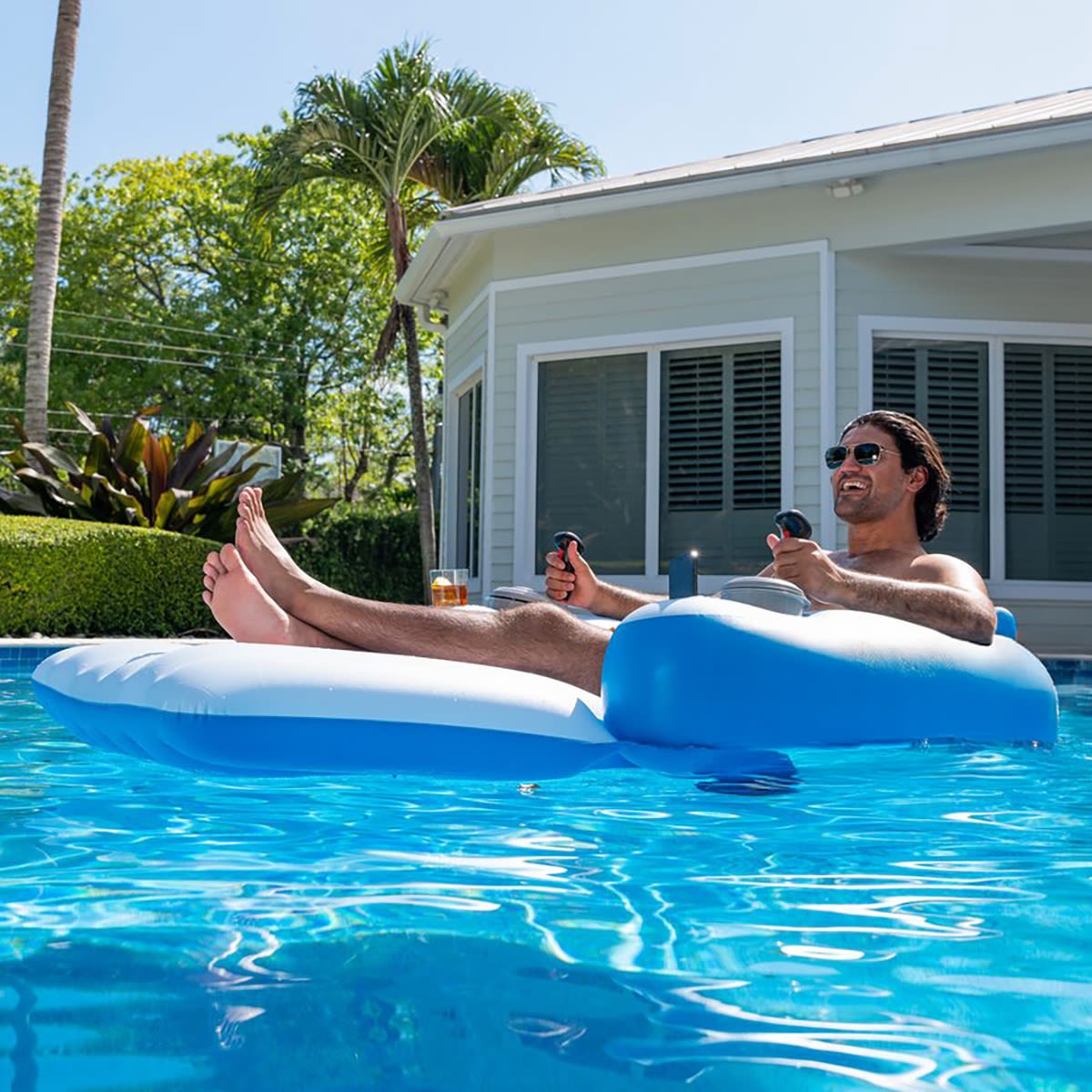 Motorized Pool Lounger